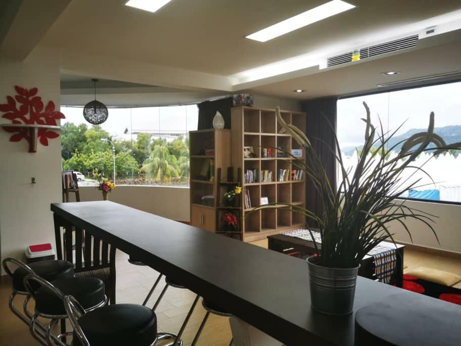 Shell Out Beach Club Suite Kuah Extérieur photo